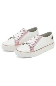 Hvide sneakers med rosa farvede detaljer