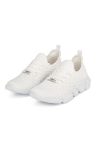 Hvide sneakers i letvægts materiale