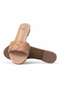 Lysebrune sandaler i flot design