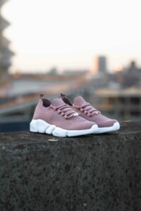 Flotte letvægts sneakers i rosa